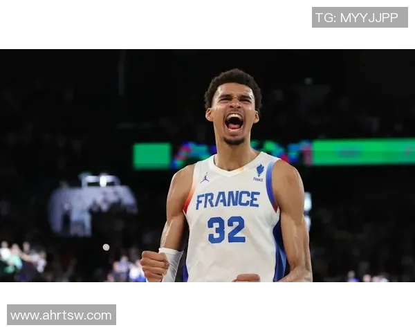 文班亚马新秀表现惊艳场均20分10篮板3盖帽领跑全联盟